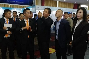  國家檔案局副局長、中央檔案館副館長付華同志親臨永亨北京展會現(xiàn)場指導工作