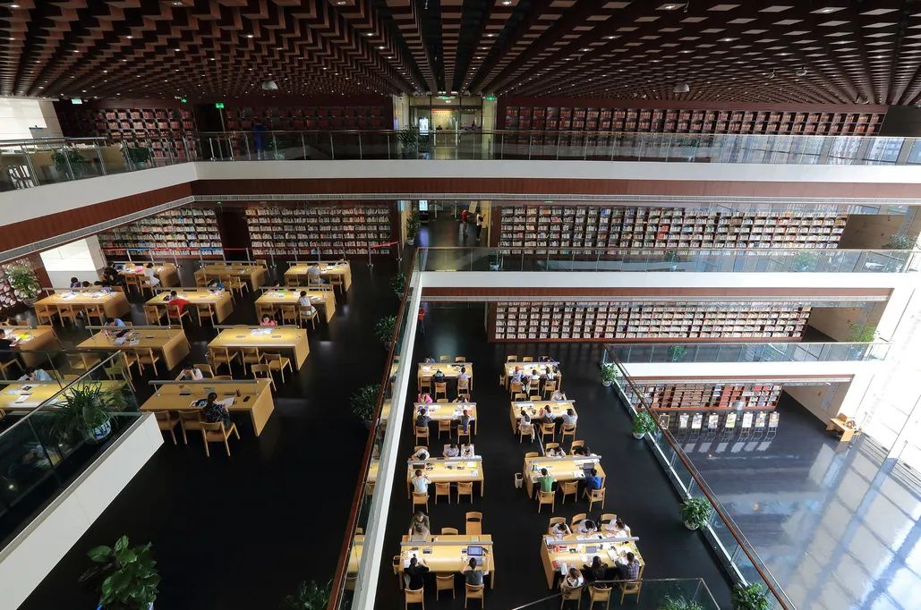 圖書館家具采購4大難點以及解決辦法