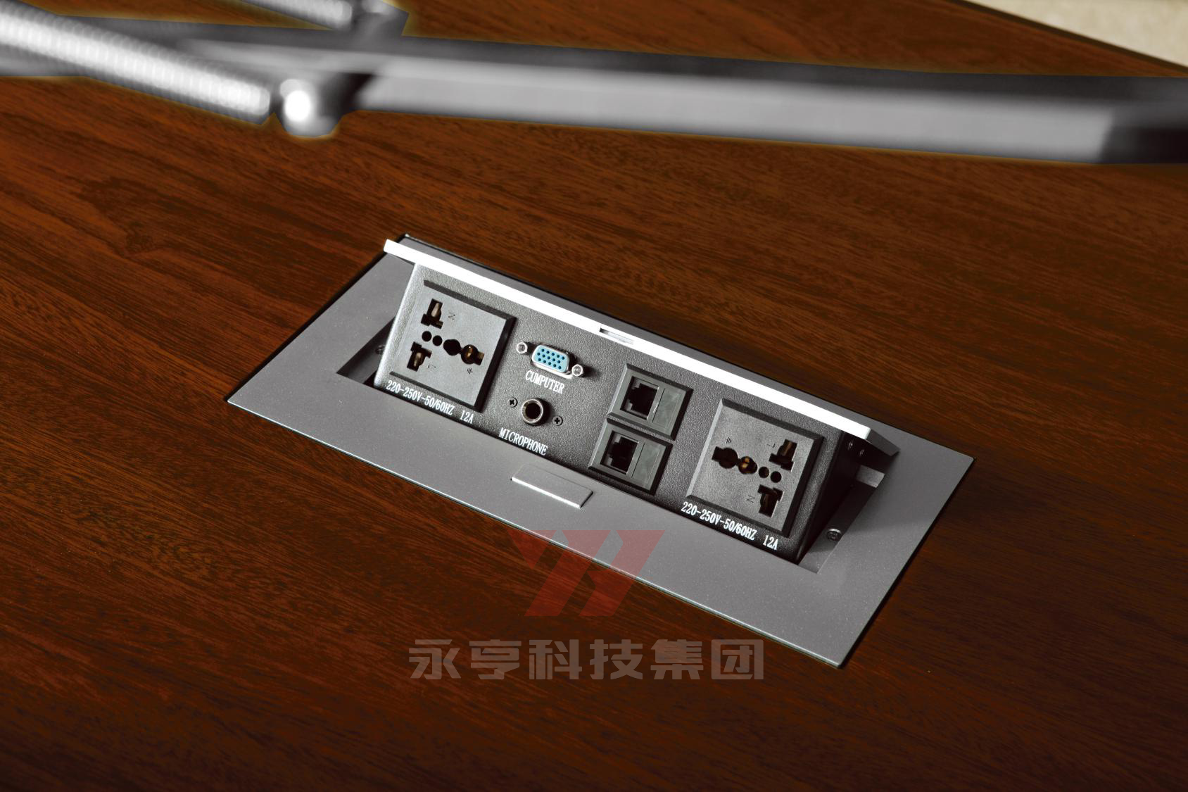 辦公大班臺(tái)線(xiàn)盒